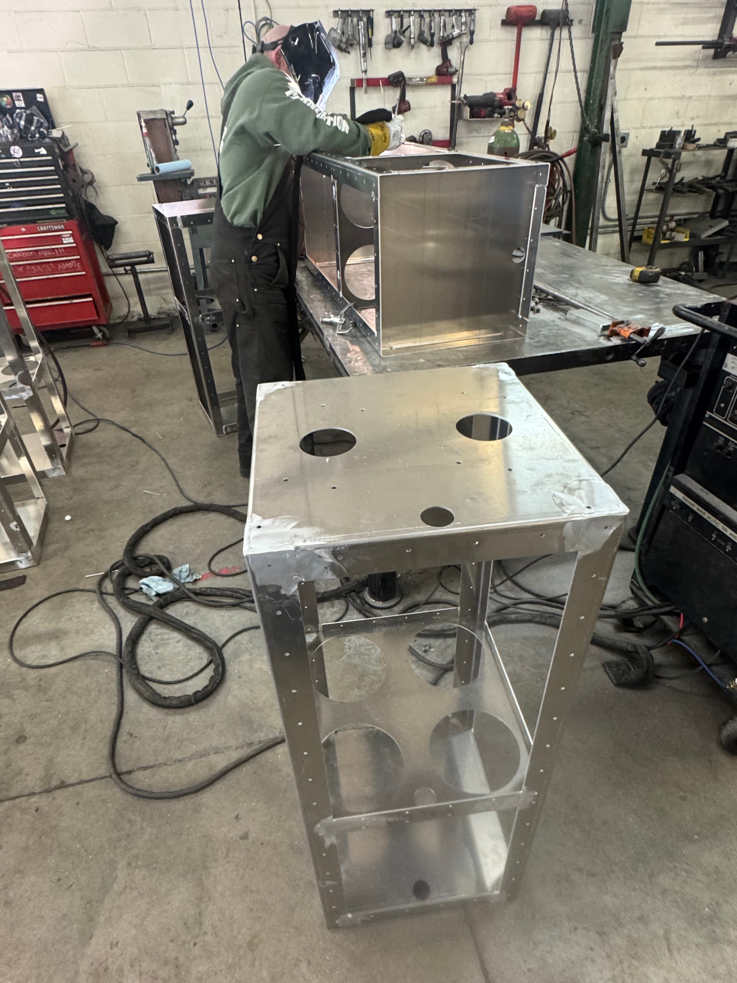 SquareVac chassis with internal motor bay exposed